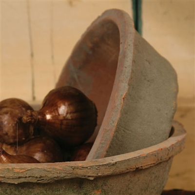 Rustic Terra Cotta Bulb Pot - Sm - Antique Red